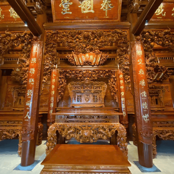 Nội thất phòng thờ gỗ tại Đồ Thờ Nam Quỳnh