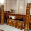 Hoành phi câu đối gỗ hương đá siêu nổi vân tại Đồ Thờ Nam Quỳnh