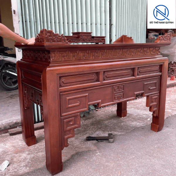 Án gian thờ gỗ hương đẹp đơn giản màu óc chó tại Đồ Thờ Nam Quỳnh