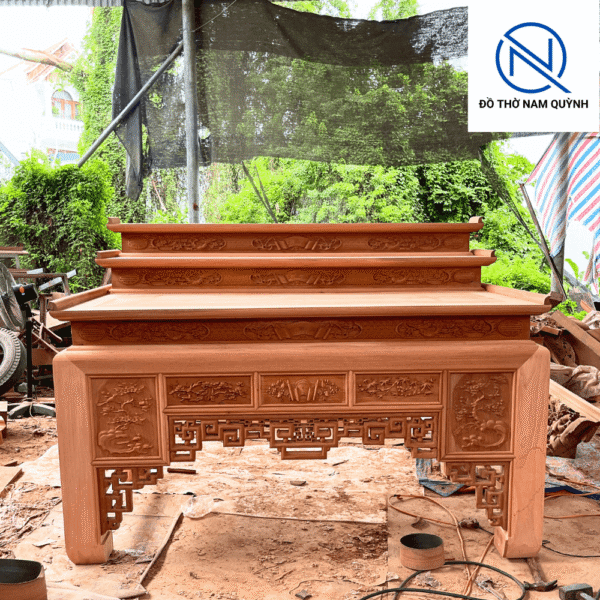Bàn thờ tam cấp gỗ hương chân 16 dày dặn đẹp tại Đồ Thờ Nam Quỳnh