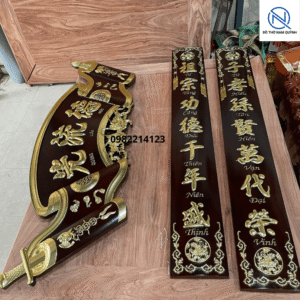 Bộ cuốn thư câu đối nguyên khối gỗ hương đá màu óc chó đẹp tại Đồ Thờ Nam Quỳnh