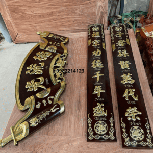 Bộ cuốn thư câu đối nguyên khối gỗ hương đá màu óc chó đẹp tại Đồ Thờ Nam Quỳnh